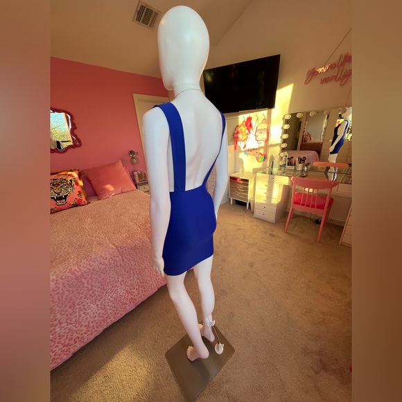 Superdown by Revolve Colbalt Blue V open back Mini Dress size XXS (runs big) - Picture 7 of 10
